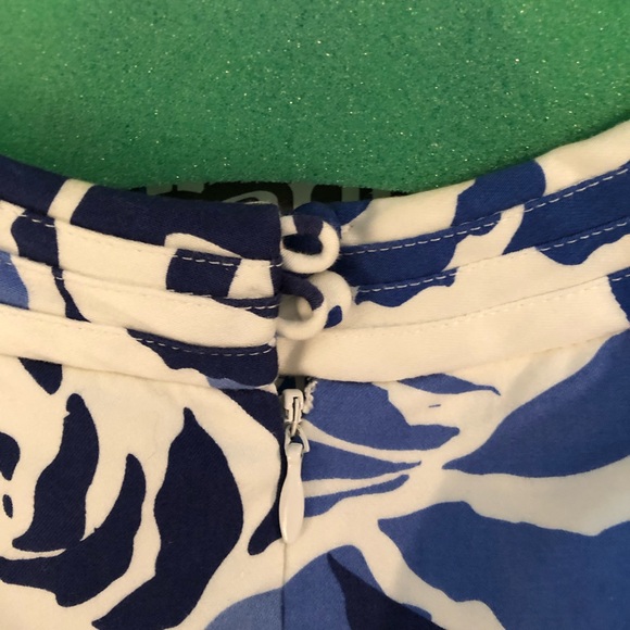 Dress - Picture 5 of 6